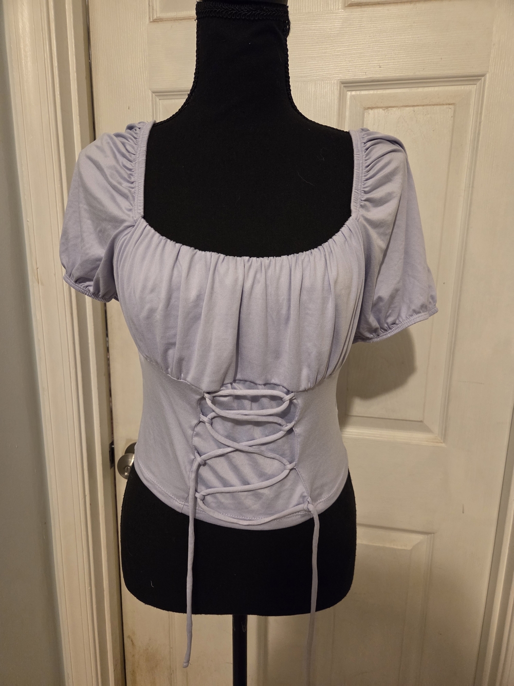 Women’s Lavender Lace-Up Crop Top with Puff Sleeves